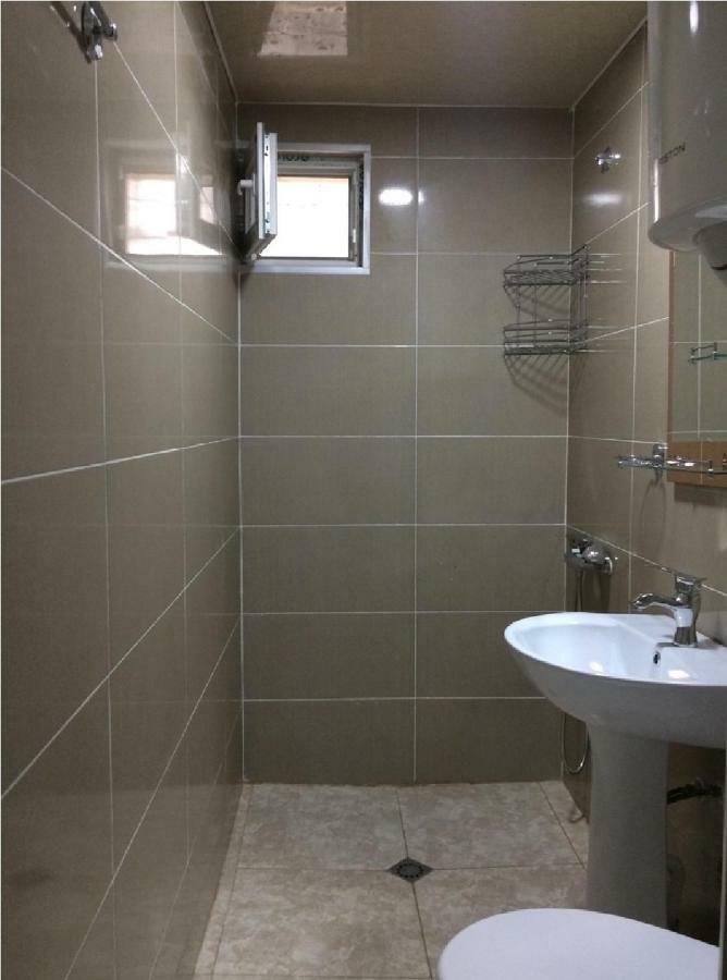 Elene Apartment อูเรคี ภายนอก รูปภาพ